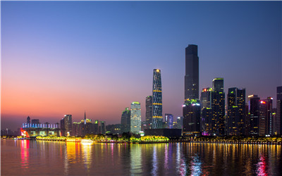 上海美女微信,一触即发 上海美女微信,一触即发
